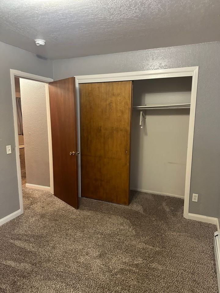340 E 45th Ave #4 - Photo 6 of 22