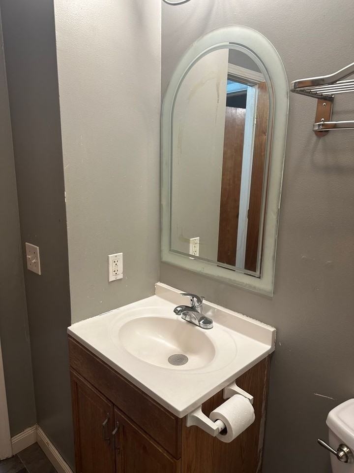 340 E 45th Ave #4 - Photo 7 of 22