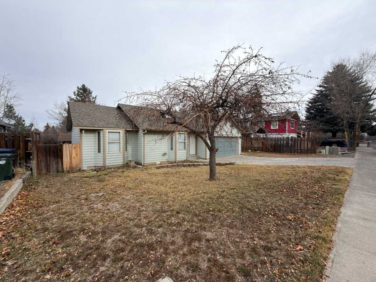 1154 Ne Ulysses Dr - Photo 4 of 29