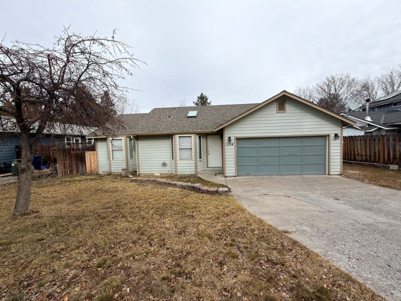 1154 Ne Ulysses Dr - Photo 5 of 29