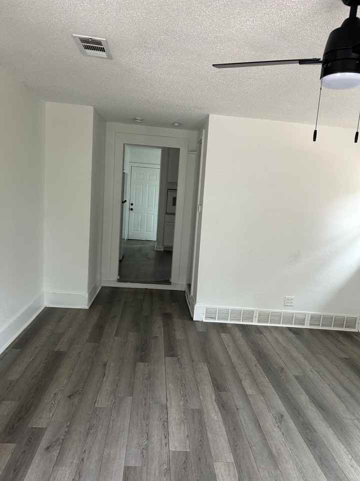 400 Se 20th St - Photo 5 of 12