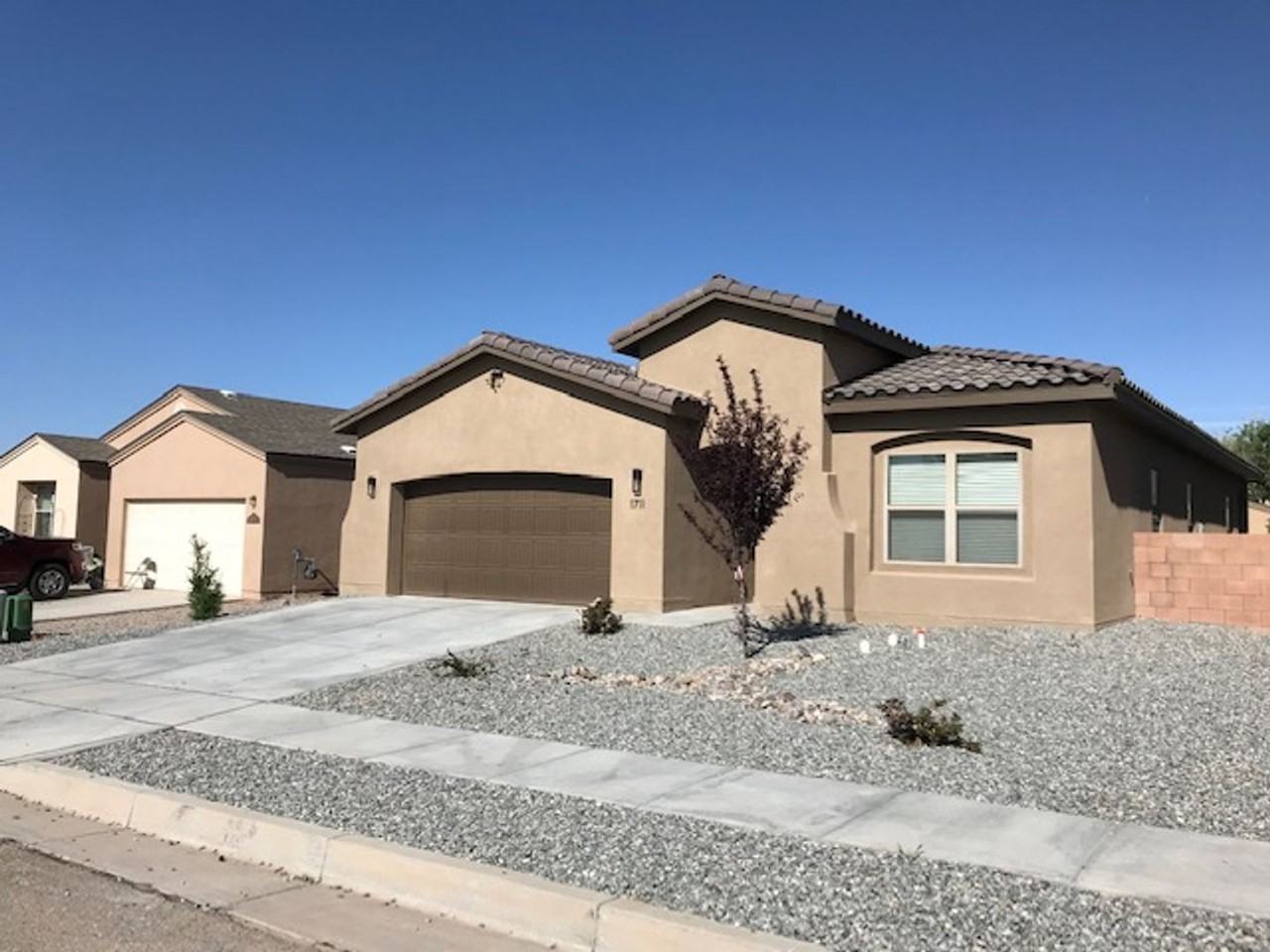 1711 Camino Rustica Sw - Photo 2 of 20