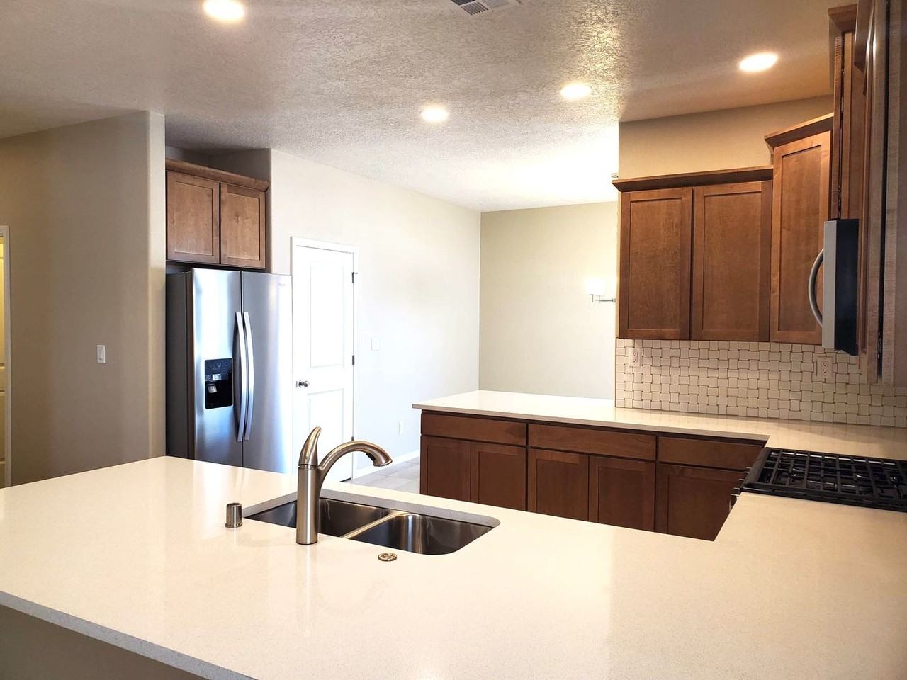 1711 Camino Rustica Sw - Photo 6 of 20