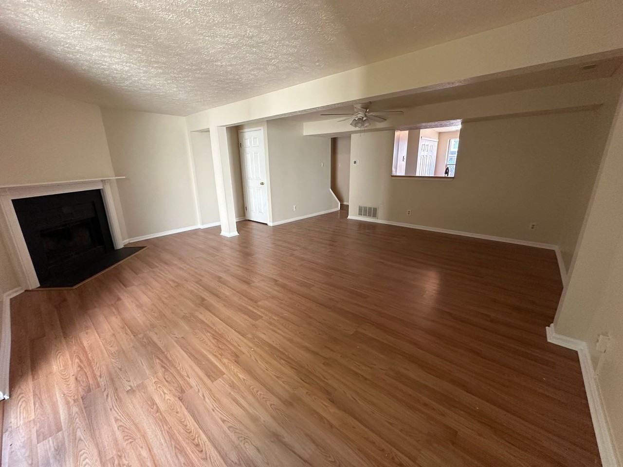 44 Waterview Ct - Photo 2 of 18