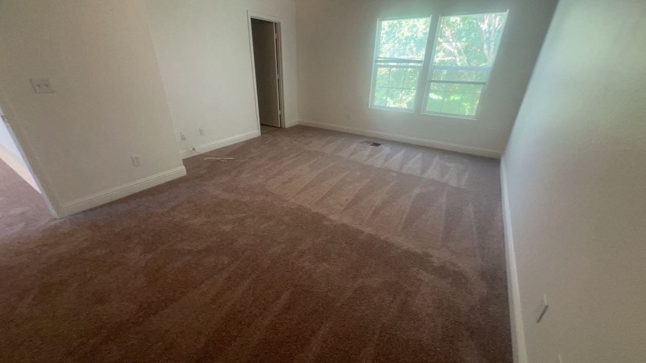 133 Pyramid Ct - Photo 5 of 9