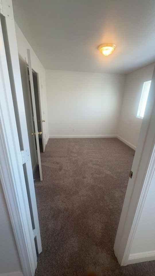 133 Pyramid Ct - Photo 6 of 9