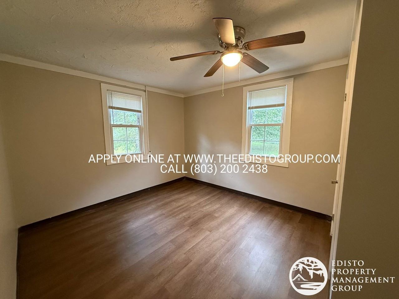 216 Hudson Rd - Photo 5 of 9