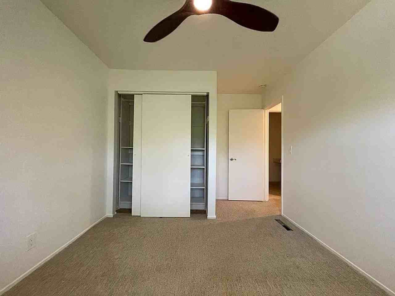 30 Saw Mill Ct - Photo 7 of 16