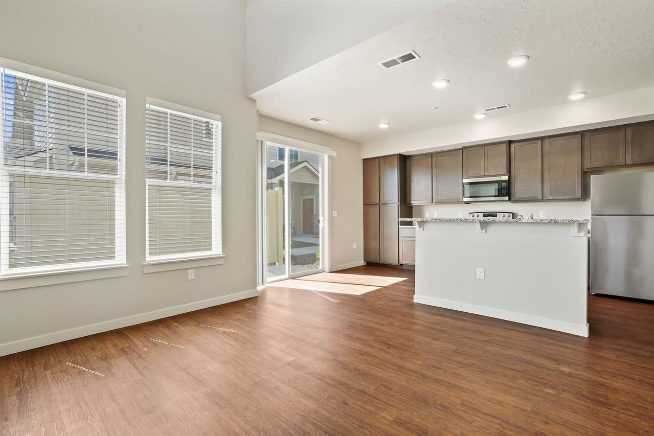 7344 N Lucy Rose Ln #102 - Photo 3 of 40