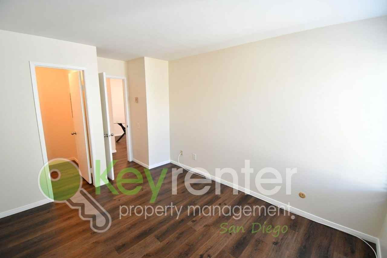 3549 Castle Glen Dr - Photo 6 of 15