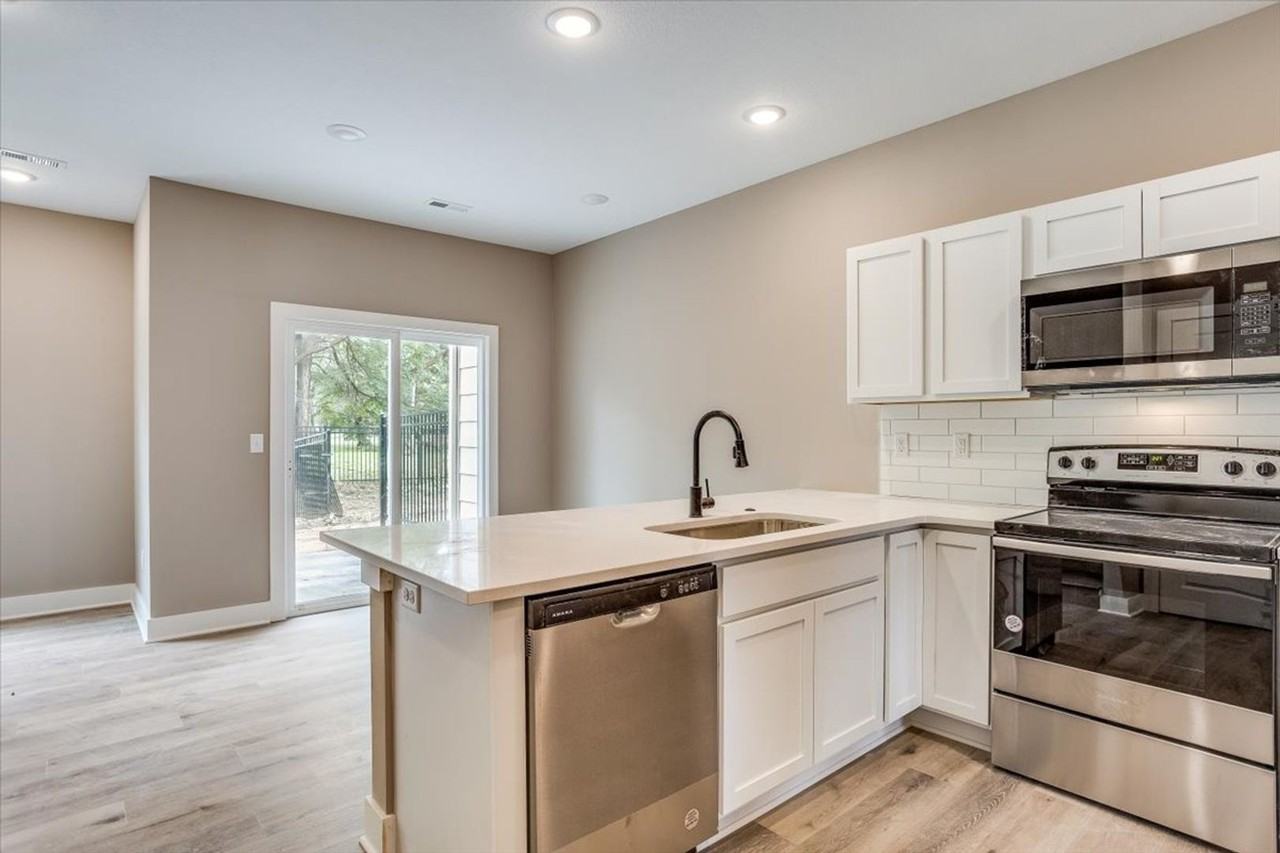 12836 W Wheatland St - Photo 4 of 14