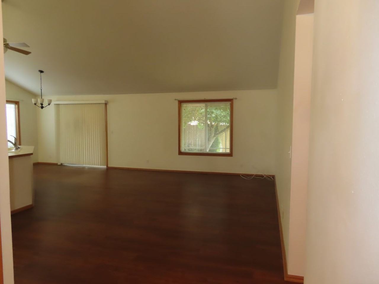 4477 Spring Meadow Ave - Photo 6 of 13