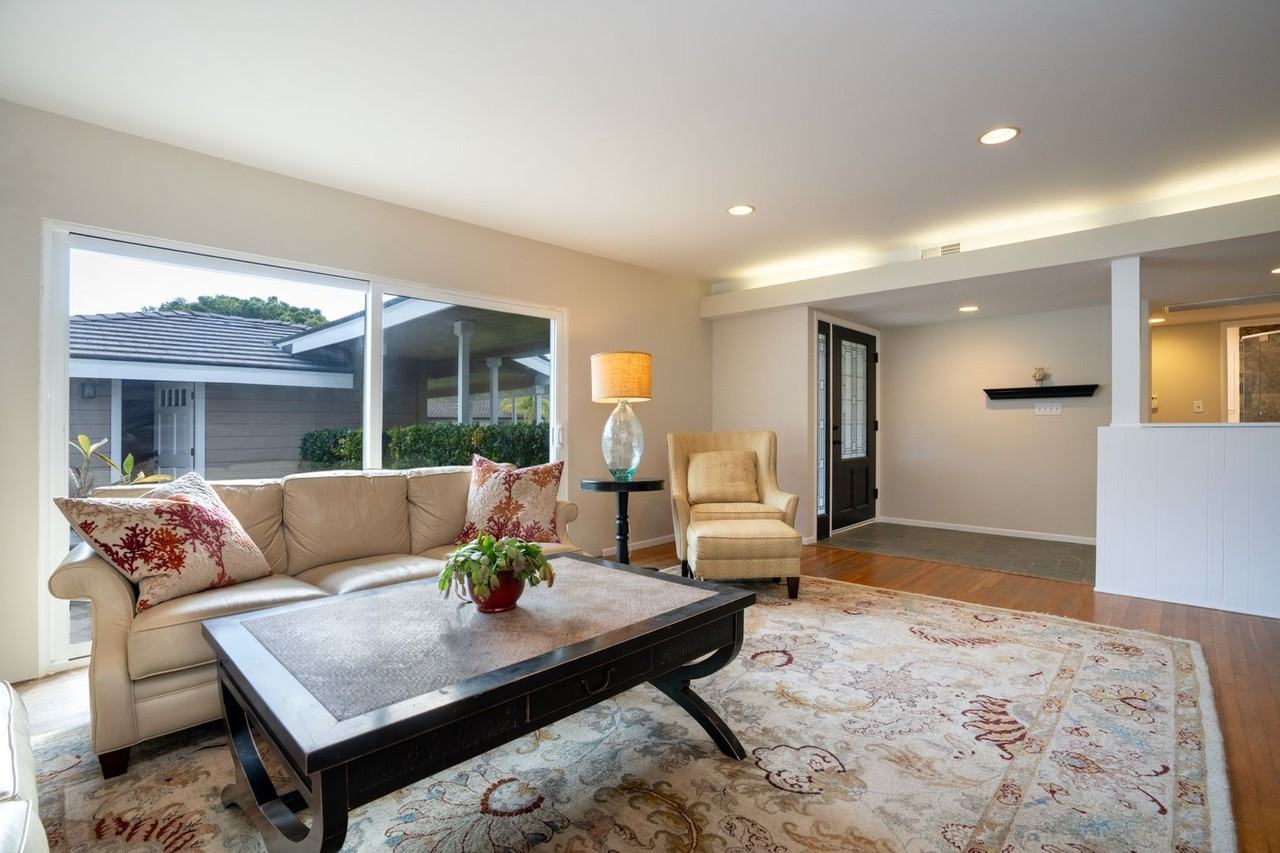 825 Tyburn Rd - Photo 4 of 29