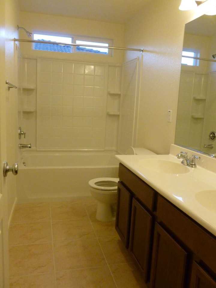 1846 Stageline Cir - Photo 3 of 9