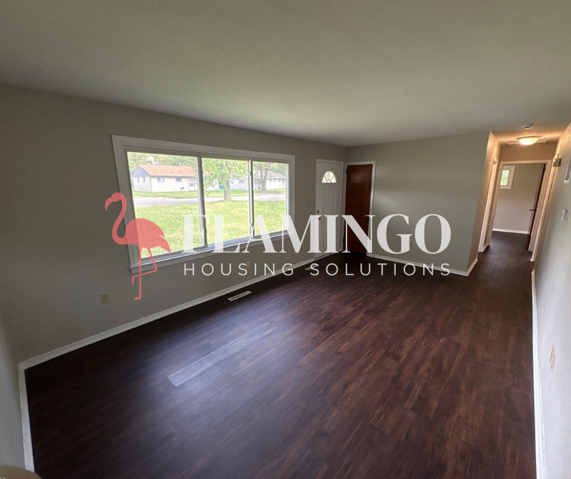 3944 Nicholas Rd - Photo 2 of 13
