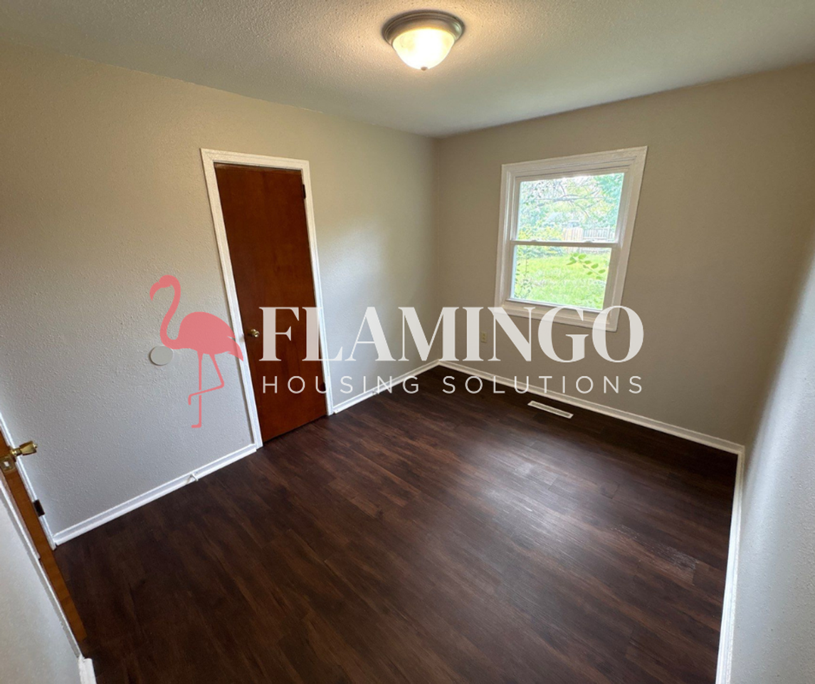 3944 Nicholas Rd - Photo 5 of 13
