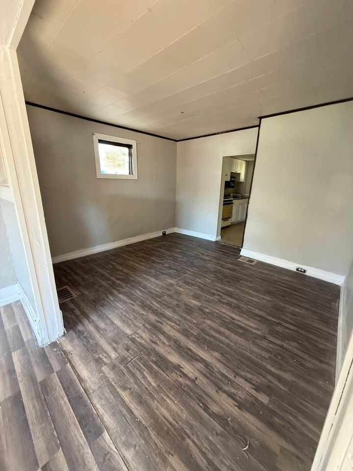 101E 1st Ave - Photo 3 of 10