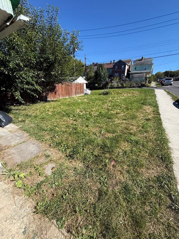 101E 1st Ave - Photo 6 of 10