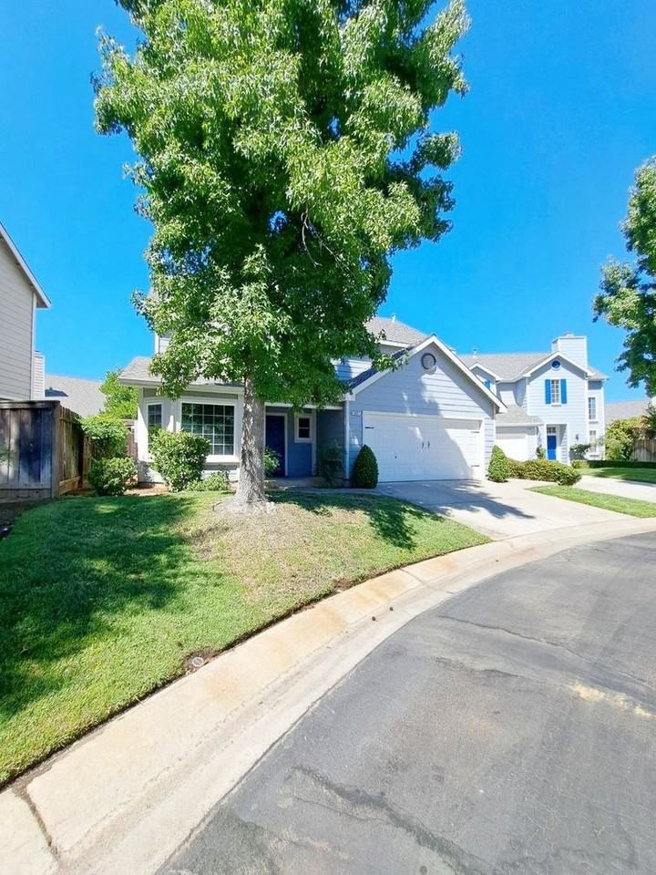 1091 E Monticello Cir - Photo 2 of 21