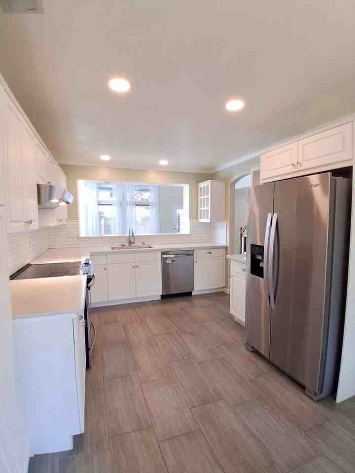 1091 E Monticello Cir - Photo 4 of 21