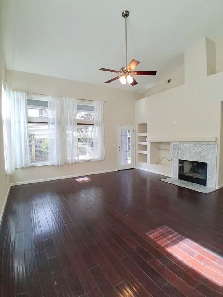 1091 E Monticello Cir - Photo 7 of 21