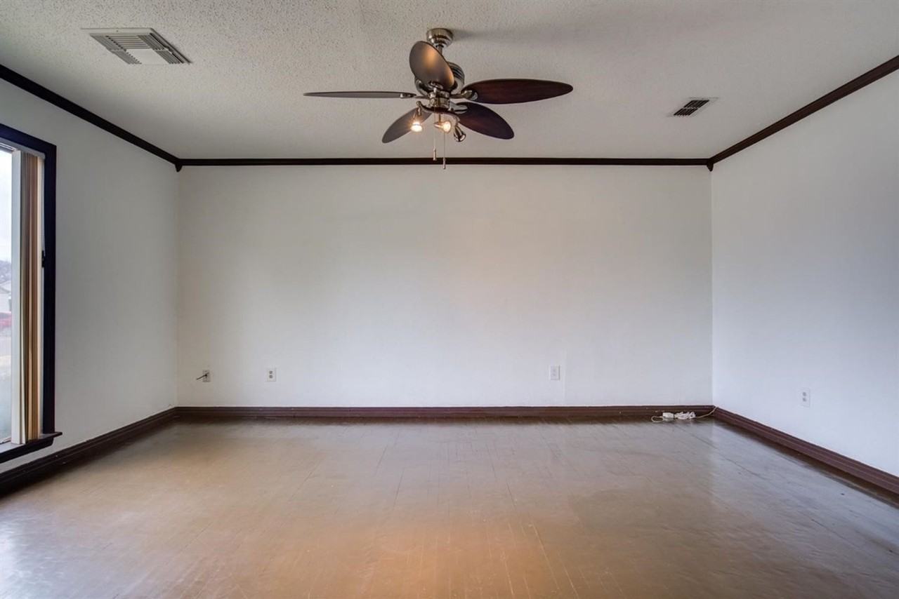2511 35th St - Photo 4 of 23