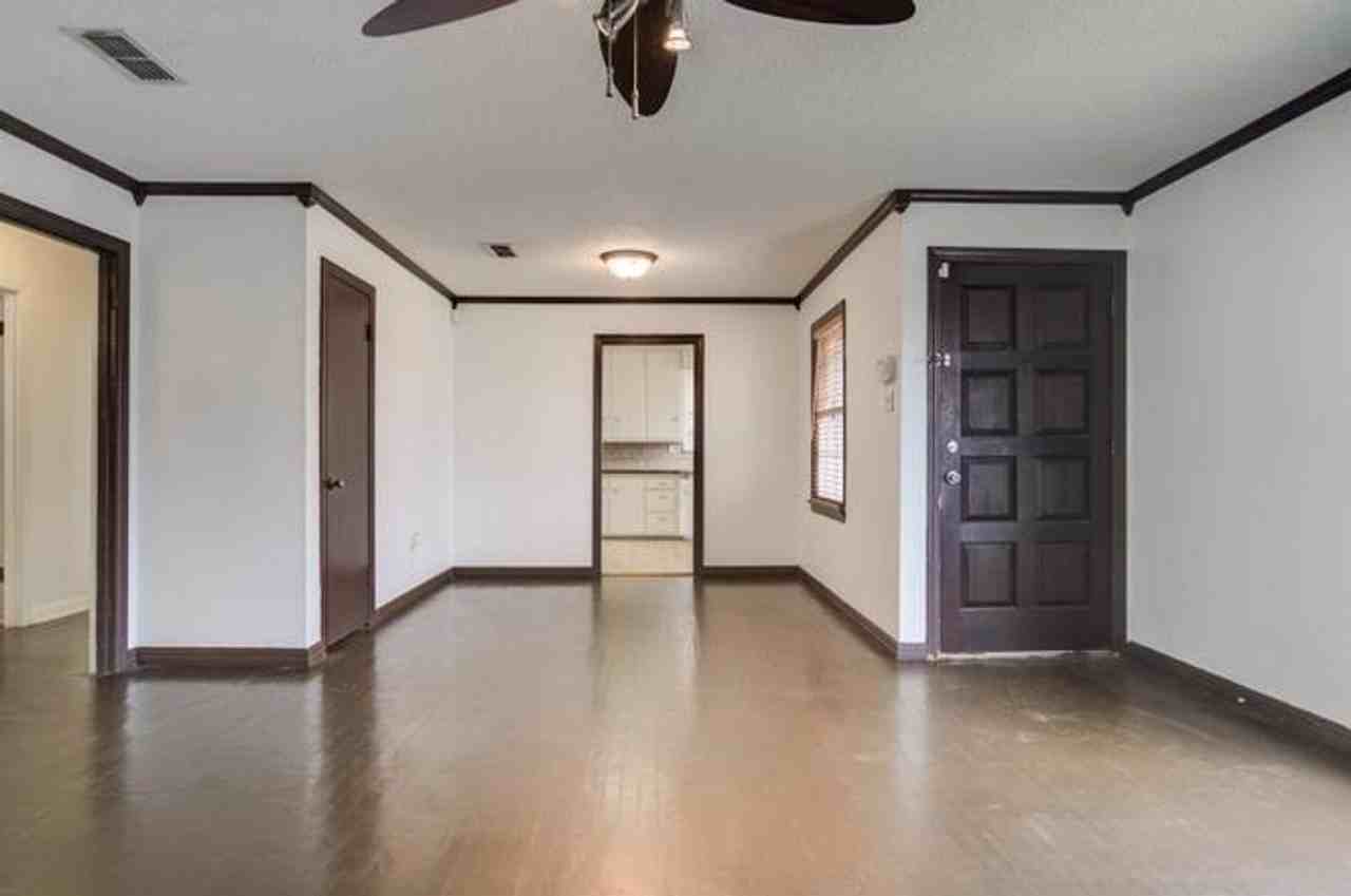2511 35th St - Photo 6 of 23