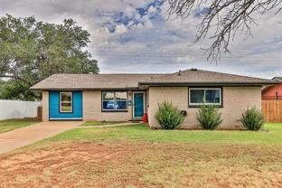 4904 9th St - Photo 1 of 1
