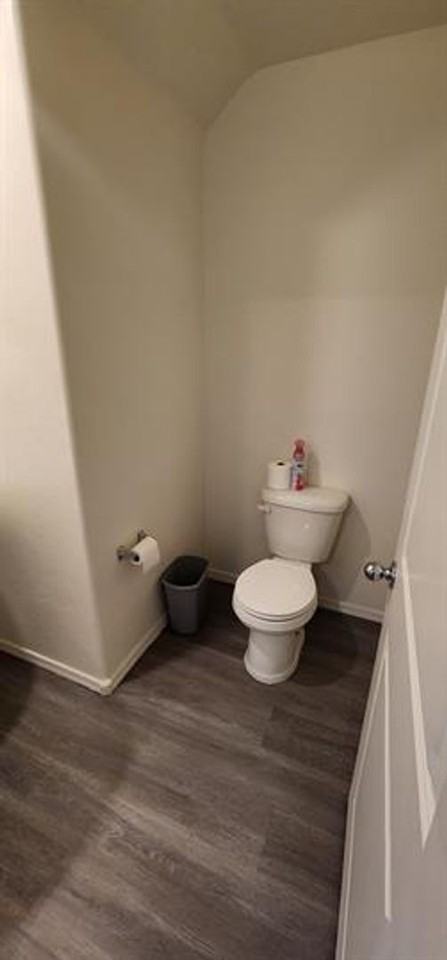 5936 S Hosmer Ct - Photo 5 of 49