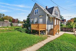 featured image of 2320 N Buffum St