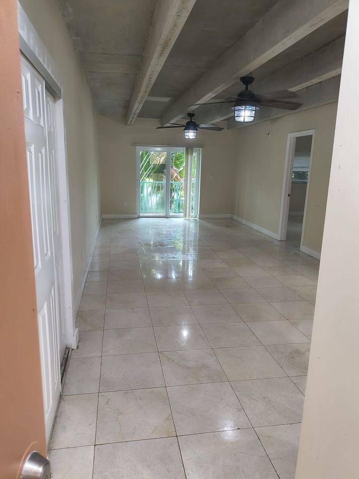 1777 Michigan Ave - Photo 3 of 21