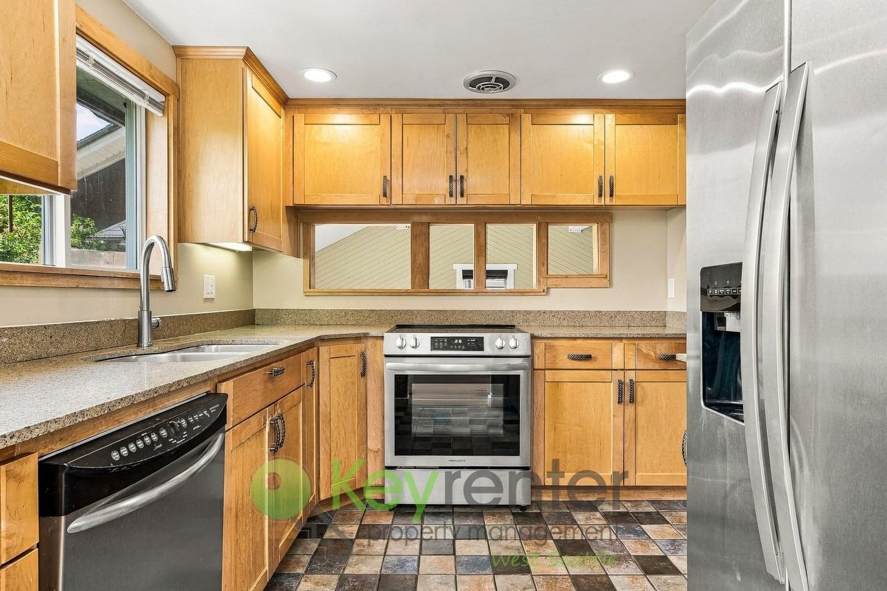11460 21st Ave Sw - Photo 2 of 26
