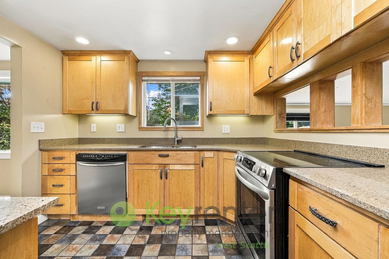 11460 21st Ave Sw - Photo 3 of 26