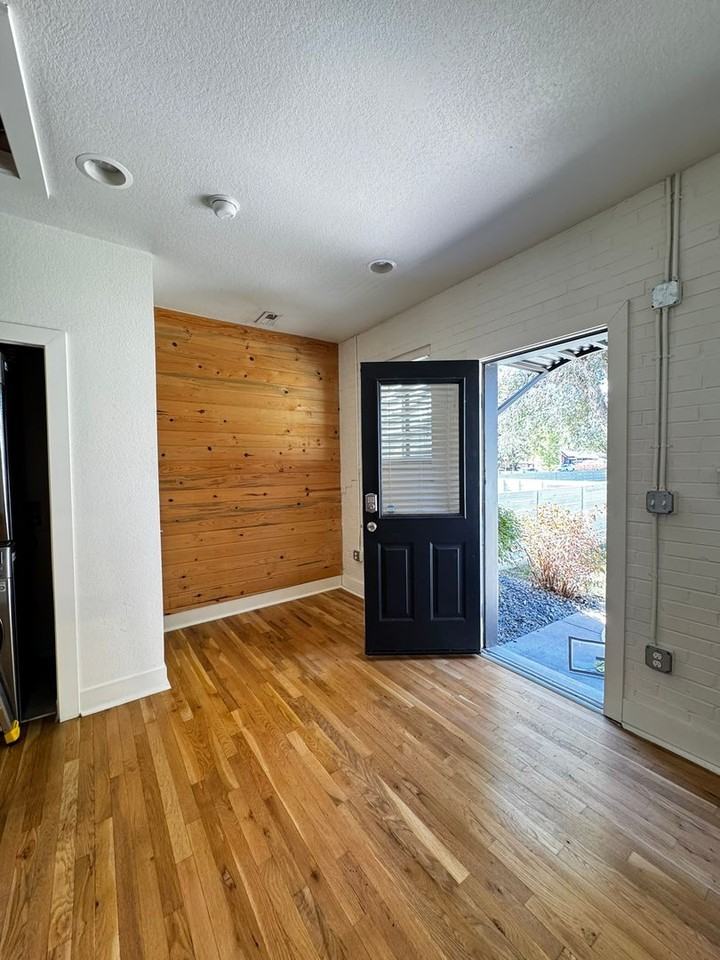 1610 Utica St - Photo 2 of 5