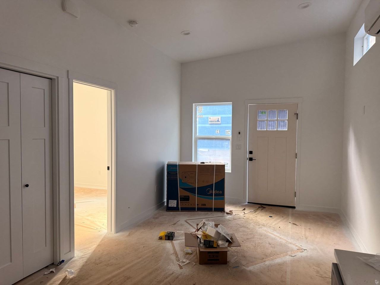 908 E Hastings Ave - Photo 4 of 11