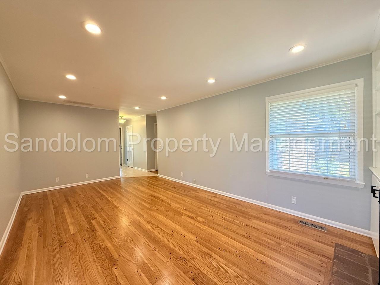 5508 E 38th St - Photo 7 of 32