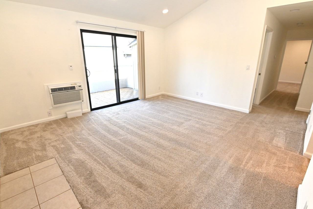 677 Yolo Ct - Photo 2 of 22
