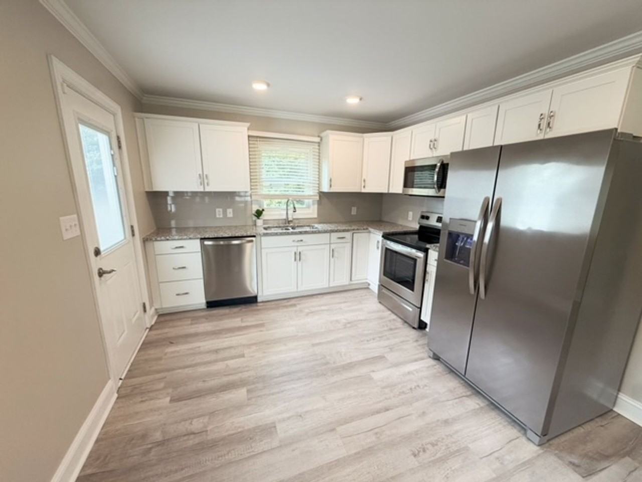 3047 Forrester St - Photo 2 of 16