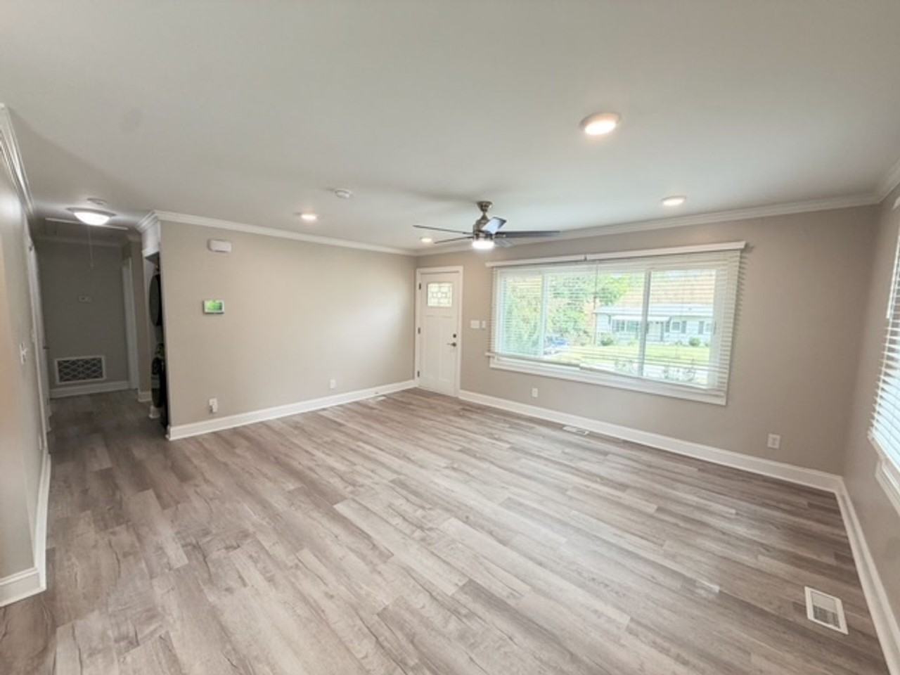 3047 Forrester St - Photo 4 of 16