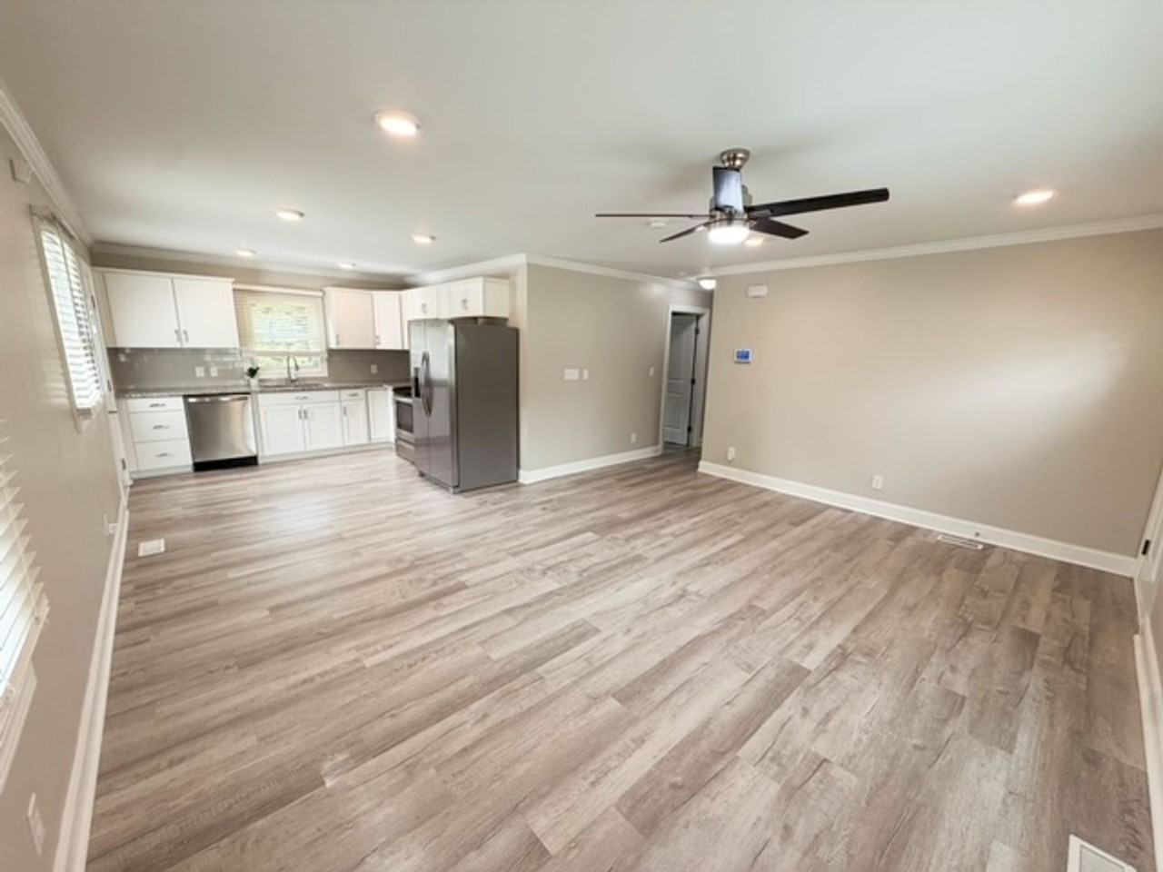3047 Forrester St - Photo 5 of 16