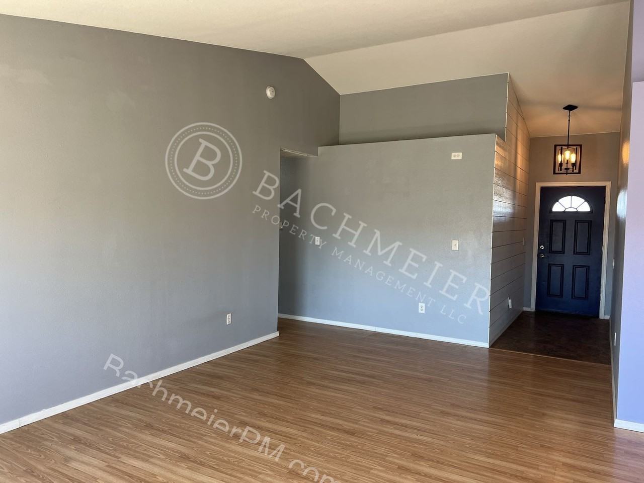 1321 Sw 11th Ct - Photo 3 of 21
