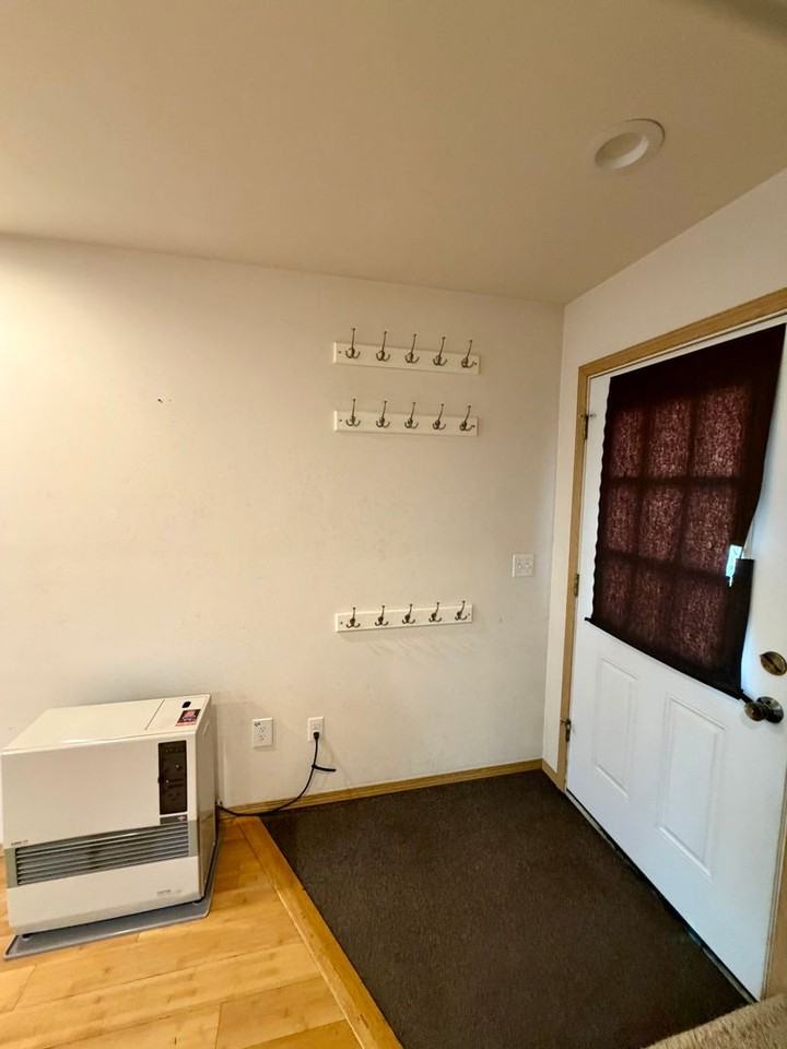 1801 Iniakuk Ave - Photo 2 of 10