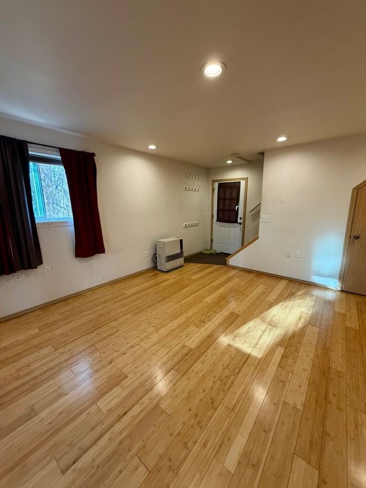 1801 Iniakuk Ave - Photo 3 of 10