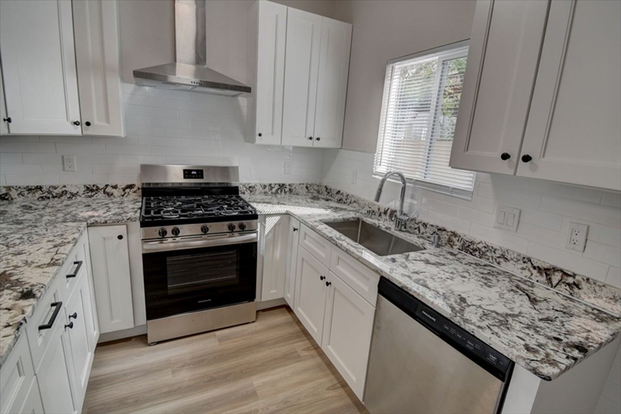 510 Phoenix Ave Nw - Photo 5 of 16