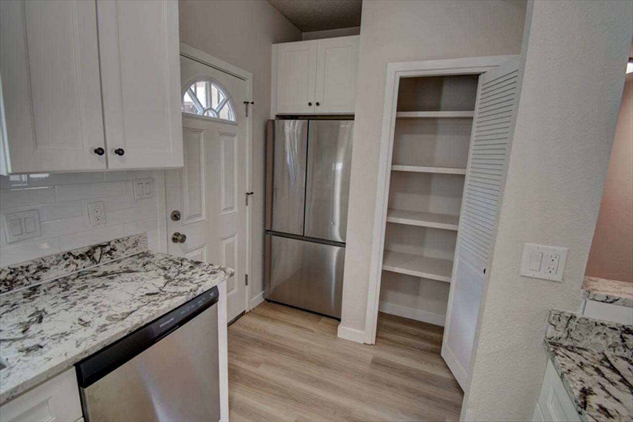 510 Phoenix Ave Nw - Photo 6 of 16