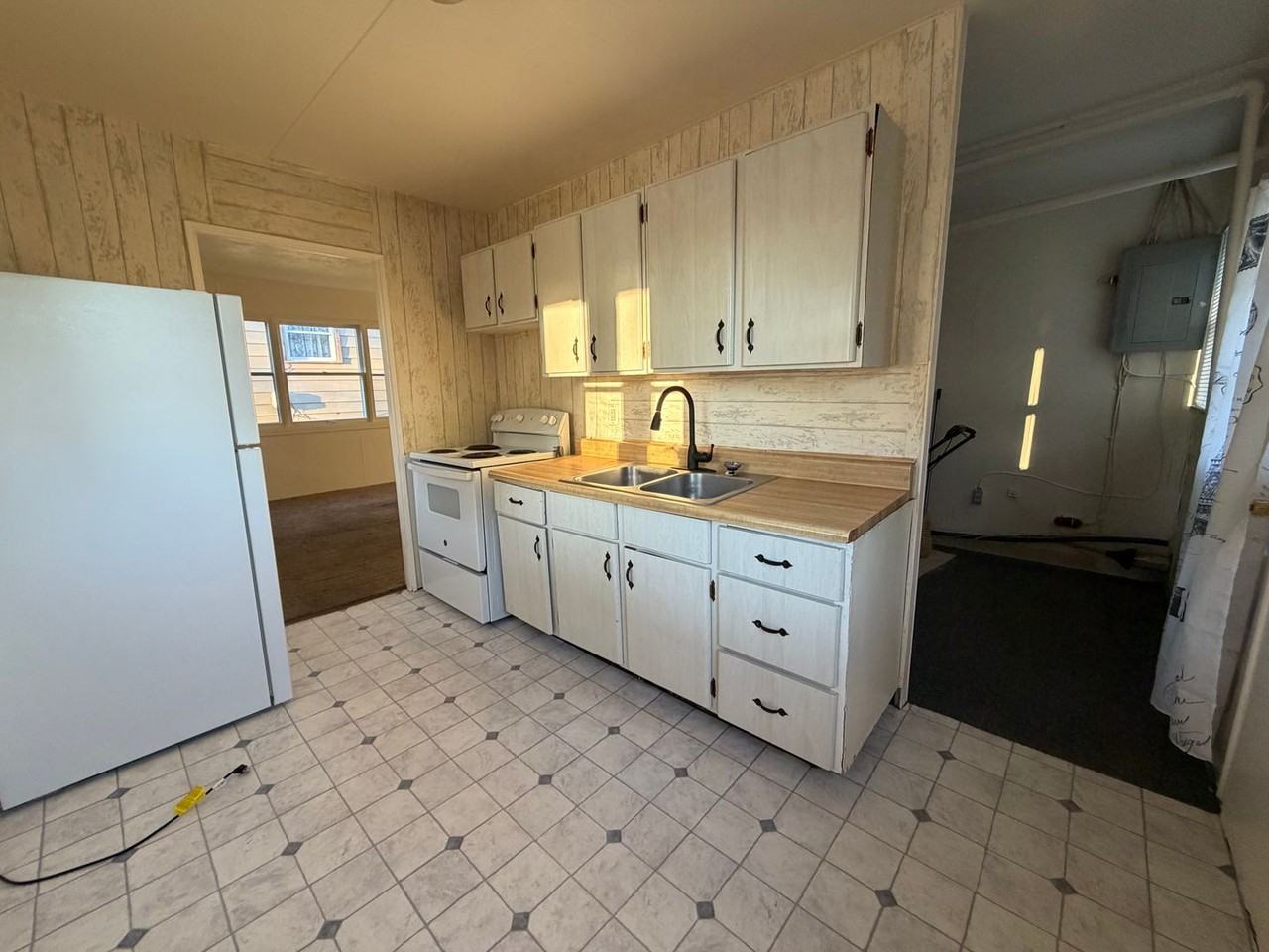 1417 Randolph St - Photo 4 of 14