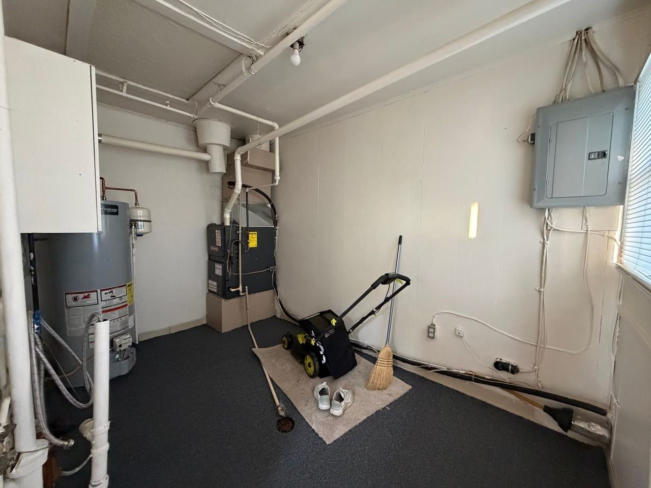 1417 Randolph St - Photo 5 of 14