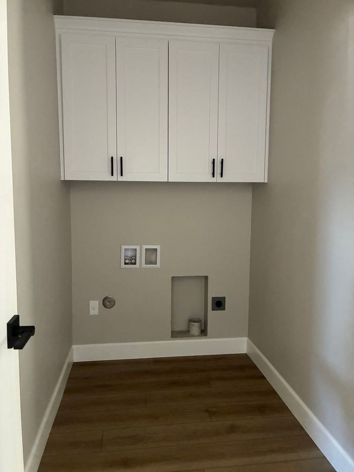 3154 Monaco Ct - Photo 3 of 15