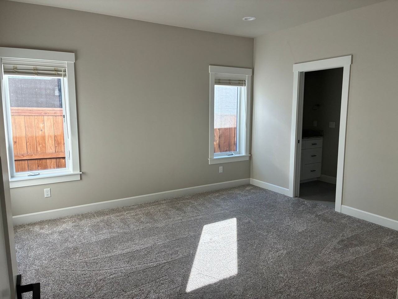 3154 Monaco Ct - Photo 4 of 15