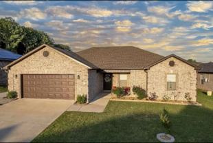 18 Chesapeake Dr - Photo 1 of 1